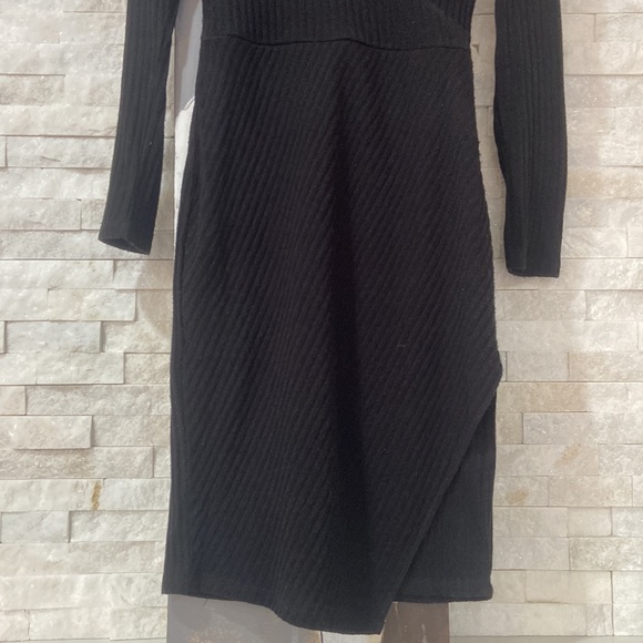 Aritzia Black Woolfred Free Dress Collection Size M - Picture 4 of 10
